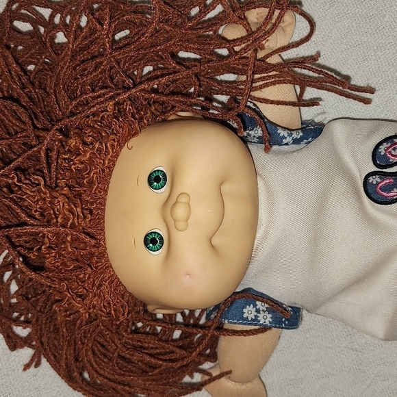 1992 Hasbro  Crimp n Curl Cabbage Patch Doll - Picture 2 of 5